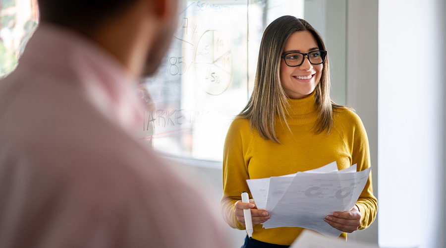 what does a hospitality consultant do